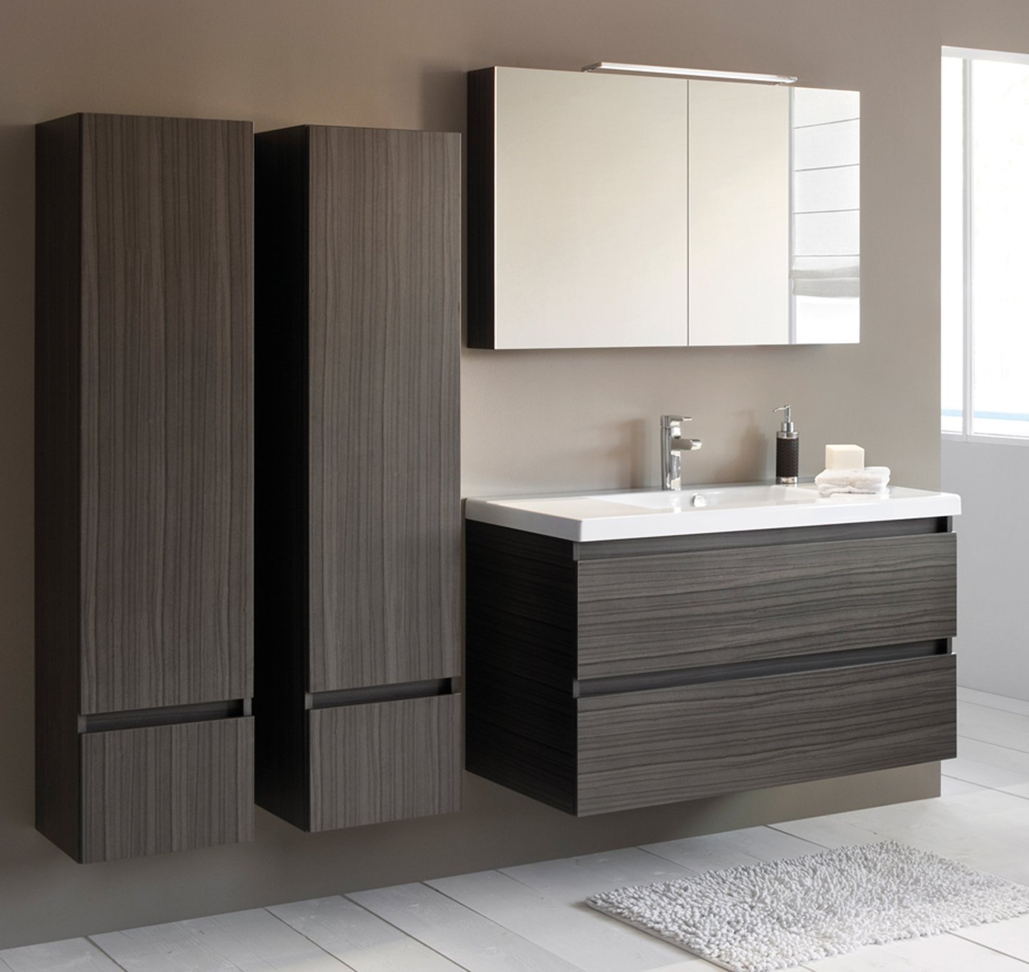 Salle de bain noir et blanc carrelage: Ãtagère salle de bain vvcom ...
