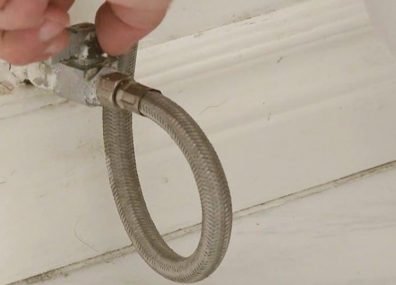 Installer un robinet thermostatique dans une douche