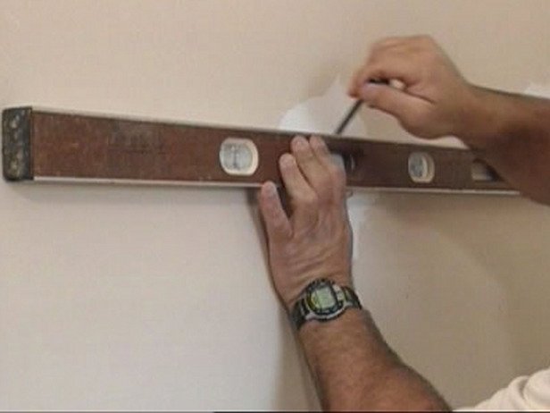 Installer un lavabo sur ou sans colonne consobrico.com Colonne cuisine suspendu