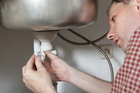 raccorder le siphon