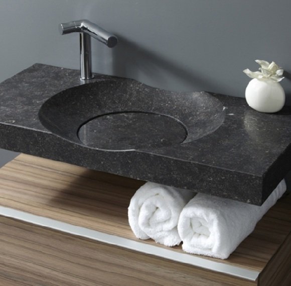 vasque en granit noir de salle de bain