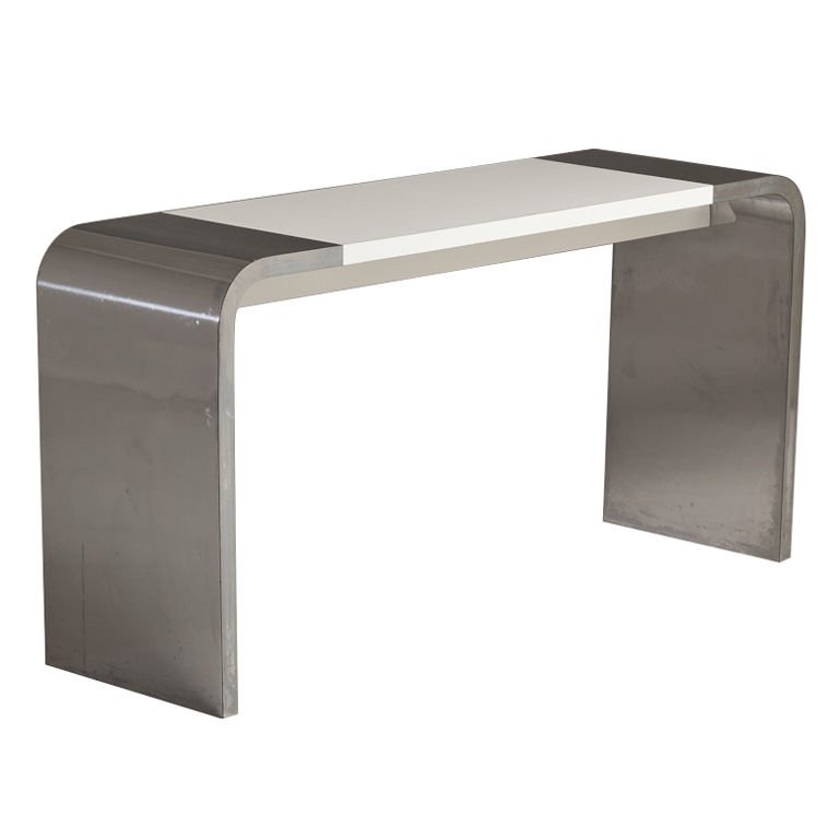 table console informatique - poser ordinateur
