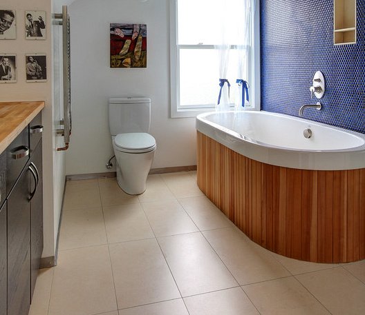 tablier de baignoire en bois