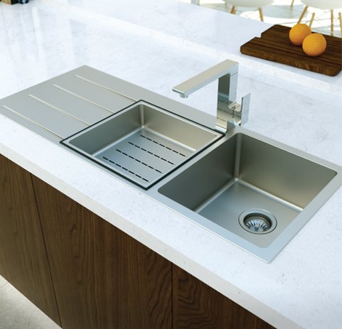 robinet moderne d'évier