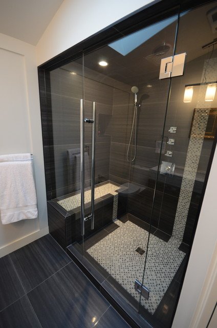pare baignoire et mosaique