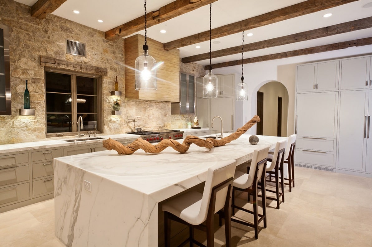 Ici on retrouve la pierre sur la crédence. Source: freshome.com