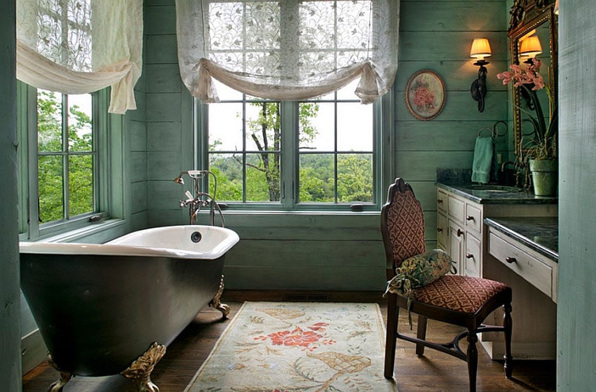 Une salle de bain esprit victorien. Source : homelisty.com