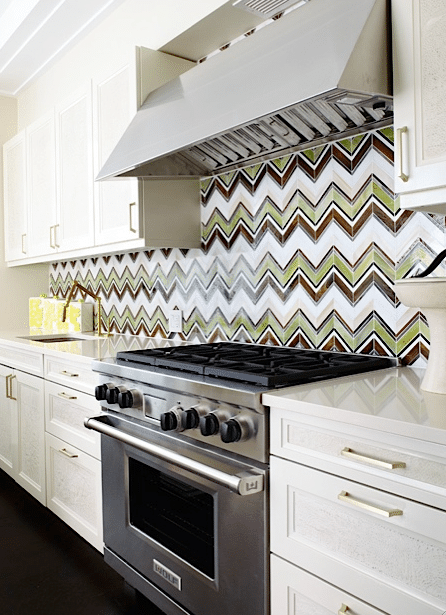 cuisine-de-charme-avec-des-mosaique-de-ceramique