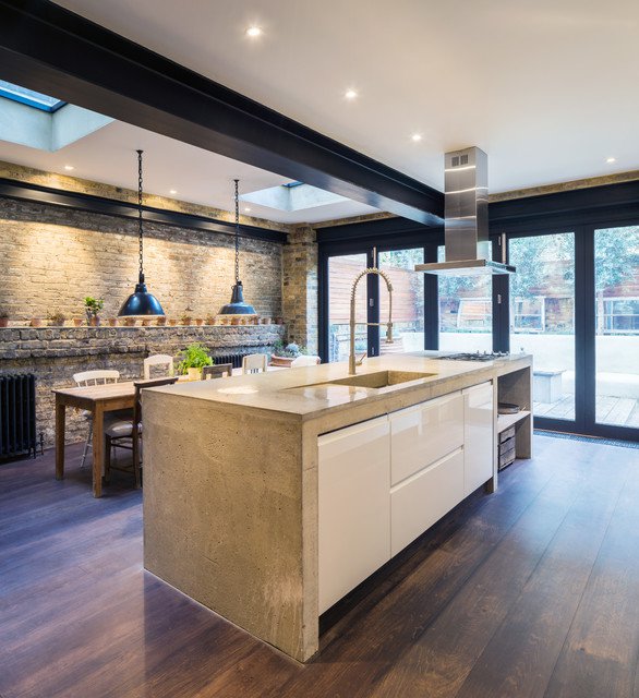cuisine-moderne-avec-credence-en-briques