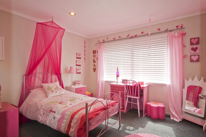chambre-ado-fille-copyright-cameramannz