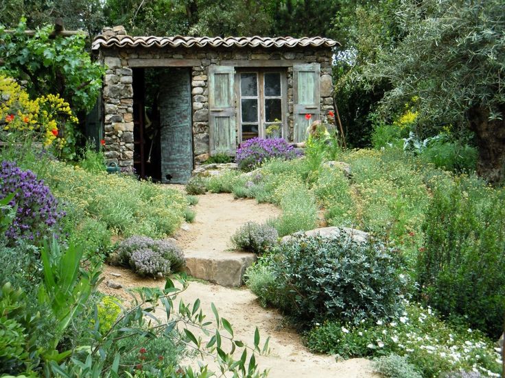 Un petit jardin rustique typiquement français ?