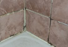 nettoyer les joints de salle de bain. cool truc pour la salle de ... - Astuce Pour Nettoyer Les Joints De Salle De Bain nettoyer les joints de salle de bain. cool truc pour la salle de ... - Astuce Pour Nettoyer Les Joints De Salle De Bain