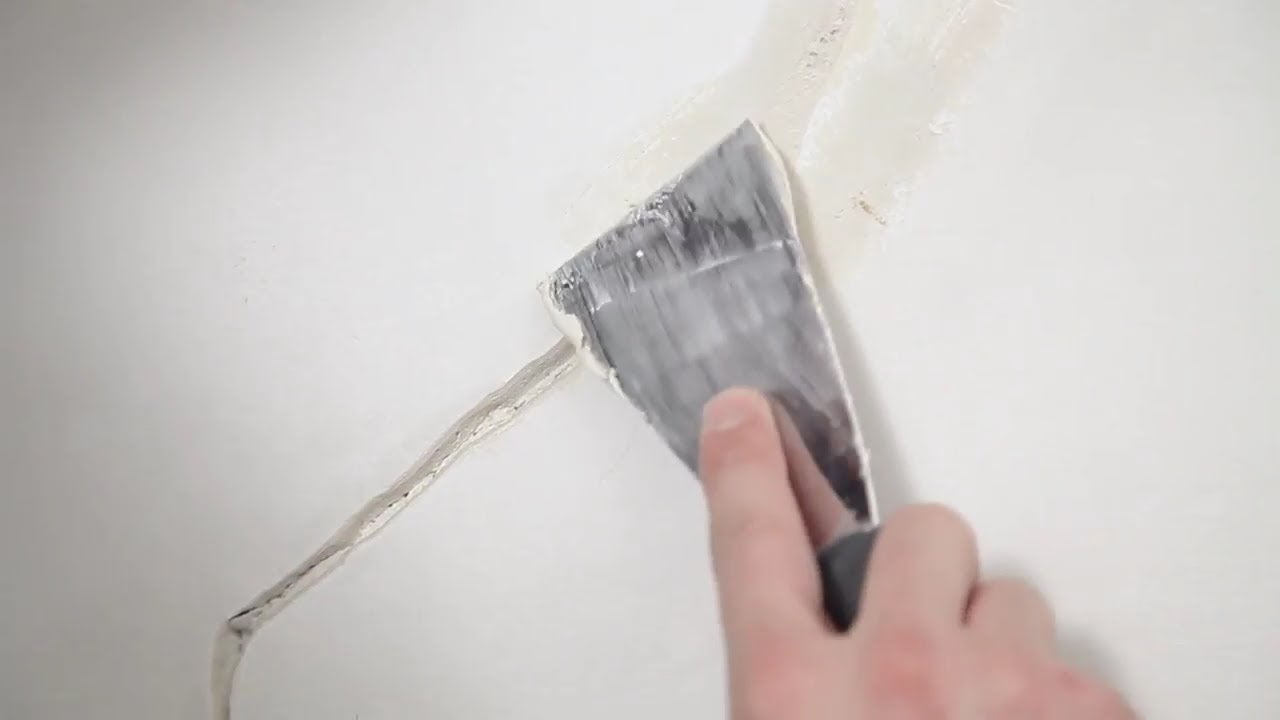 reboucher un mur avec un enduit approprié