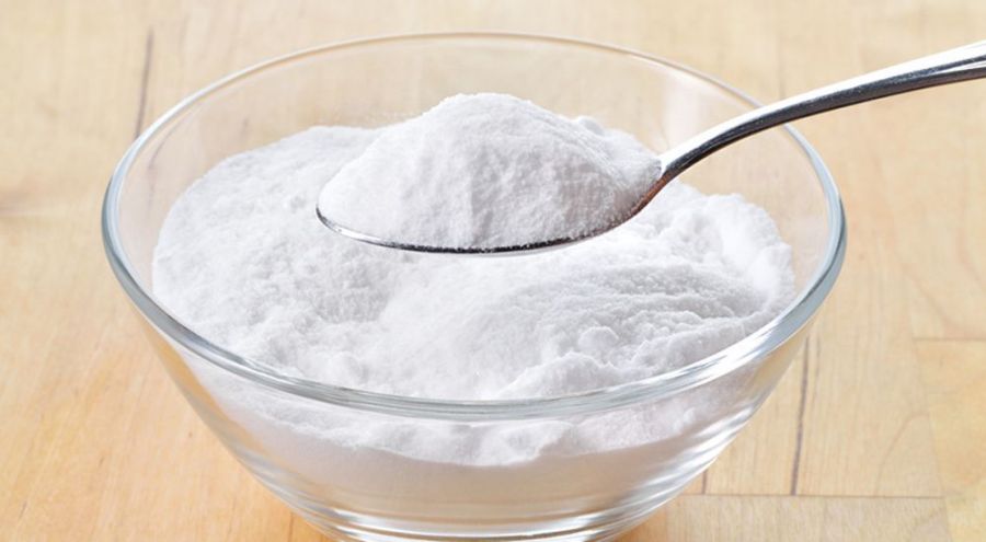 Le bicarbonate de soude comme agent puissant pour blanchir les rideaux et les voilages